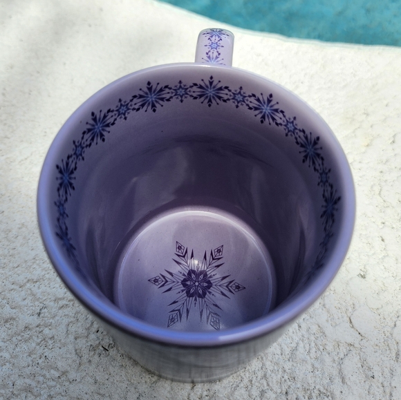NWOT Disney Frozen Sisters and Snowflakes Coffee Mug - Picture 4 of 5
